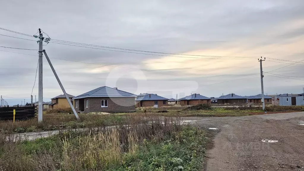 Участок в Татарстан, Лаишевский район, с. Сокуры ул. Валерия Чкалова ... - Фото 1