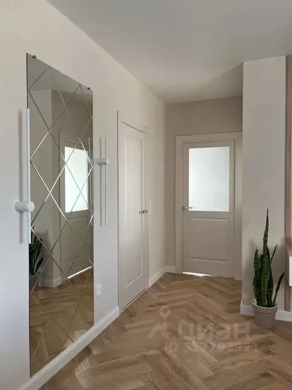 2-к кв. Карелия, Петрозаводск ул. Тапиола, 1 (58.0 м) - Фото 0