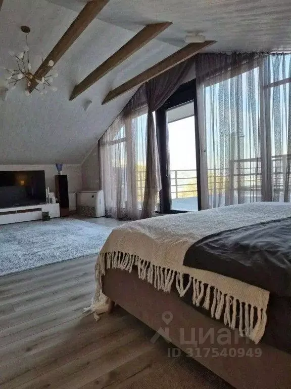 1-к кв. Краснодарский край, Геленджик Пограничная ул., 8Б (85.0 м) - Фото 1