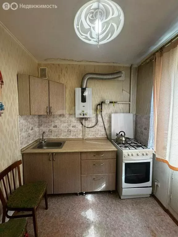 2-комнатная квартира: Шадринск, улица 4-го Уральского Полка, 53 (45 м) - Фото 1