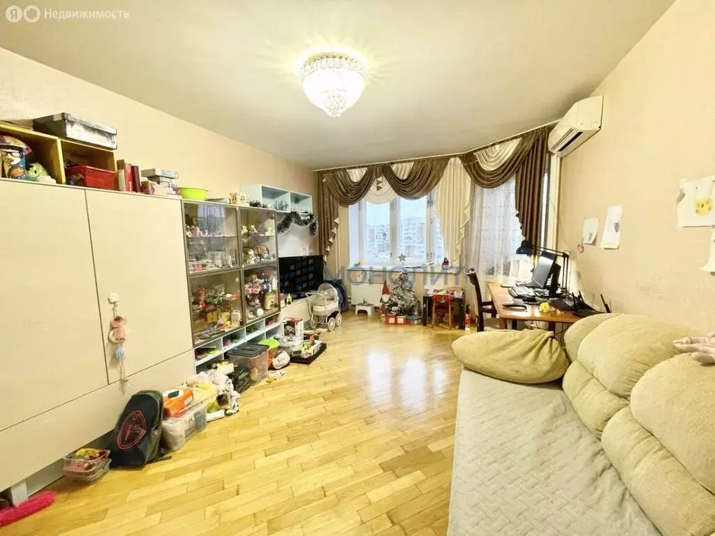 2-комнатная квартира: Чебоксары, улица Энтузиастов, 34 (71.1 м) - Фото 0