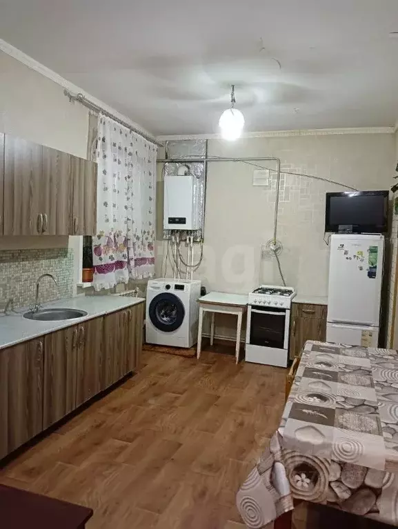 Дом в Тверская область, Тверь ул. Гончаровой, 10 (92 м) - Фото 0