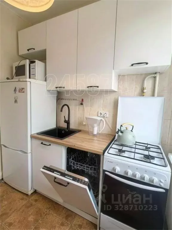 2-к кв. Москва Конаковский проезд, 7 (42.0 м) - Фото 1