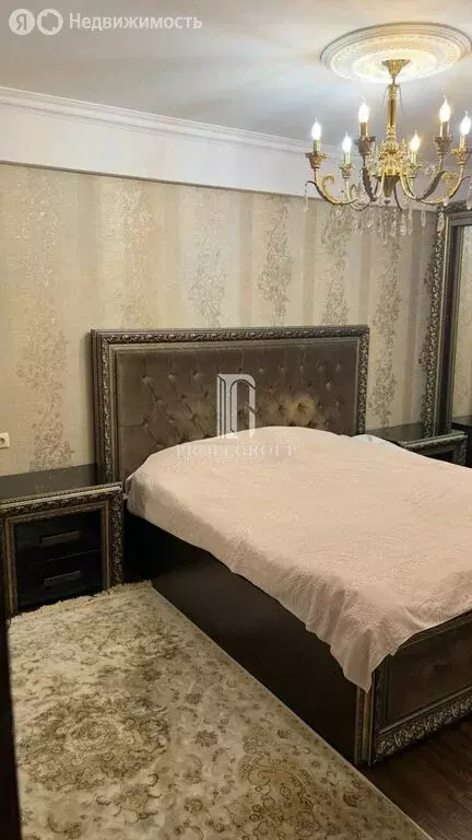 3-комнатная квартира: Махачкала, улица Зои Космодемьянской, 52 (81 м) - Фото 1