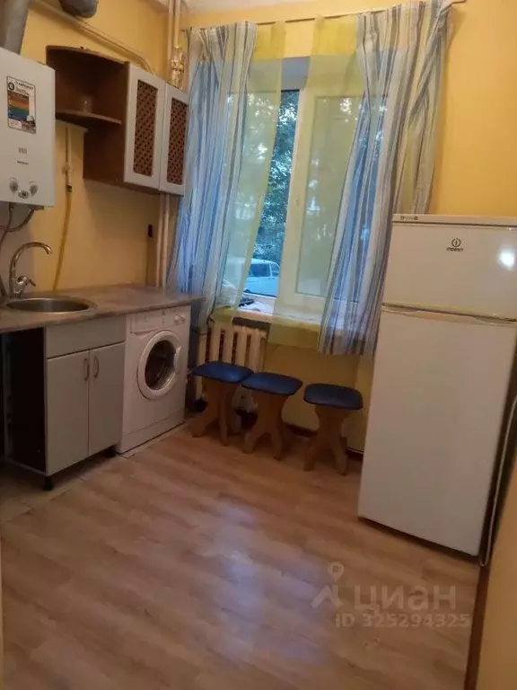 1-к кв. Крым, Симферополь ул. Дмитрия Ульянова, 20 (38.0 м) - Фото 2