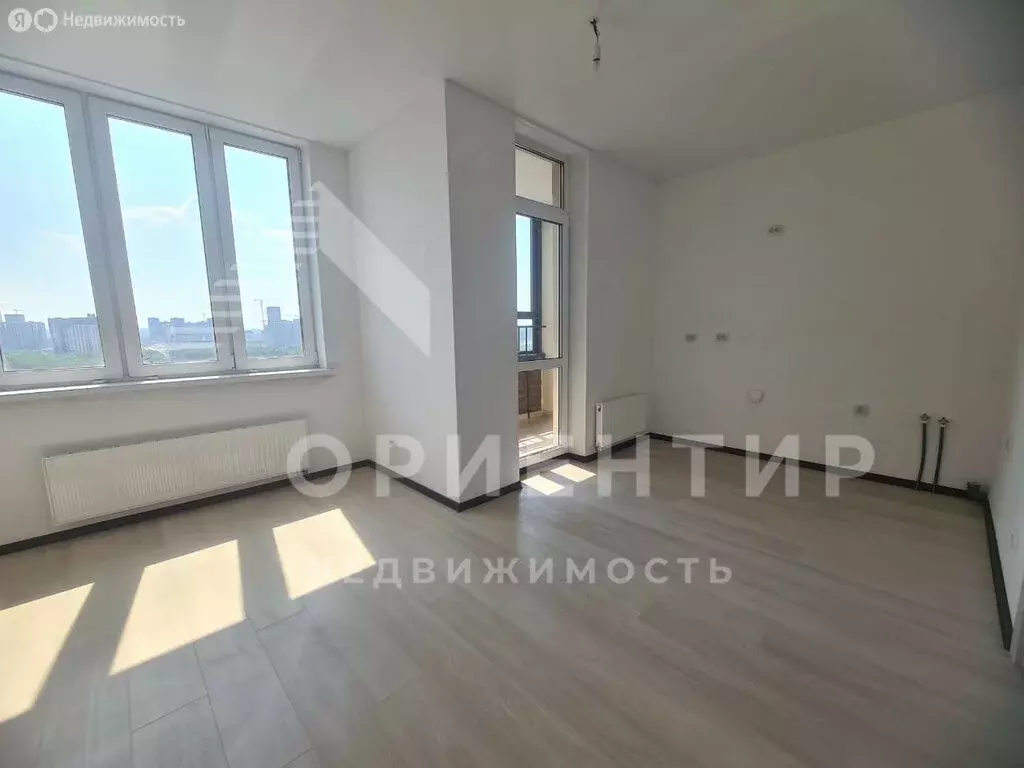 Квартира-студия: Екатеринбург, улица Академика Ландау, 32 (28.5 м) - Фото 1
