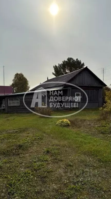 Дом в Пермский край, Добрянский муниципальный округ, с. Висим ул. ... - Фото 1