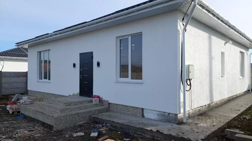 Дом в Крым, Симферопольский район, Трудовское с/пос, с. Строгоновка ... - Фото 1
