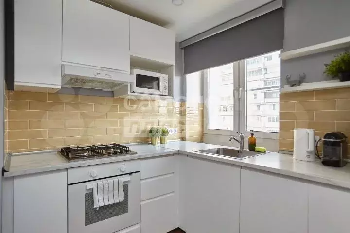 2-к. квартира, 46 м, 9/9 эт. - Фото 1