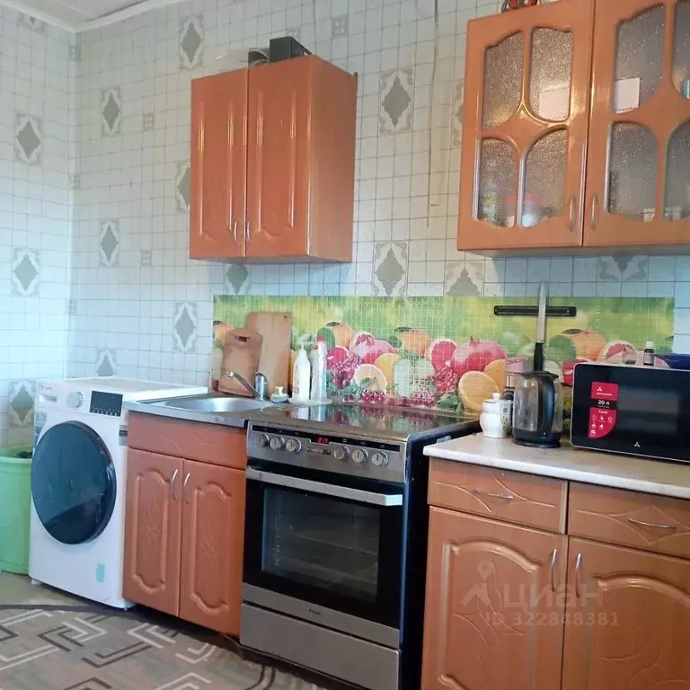 2-к кв. Ханты-Мансийский АО, Пыть-Ях Советская ул., 18 (56.8 м) - Фото 1