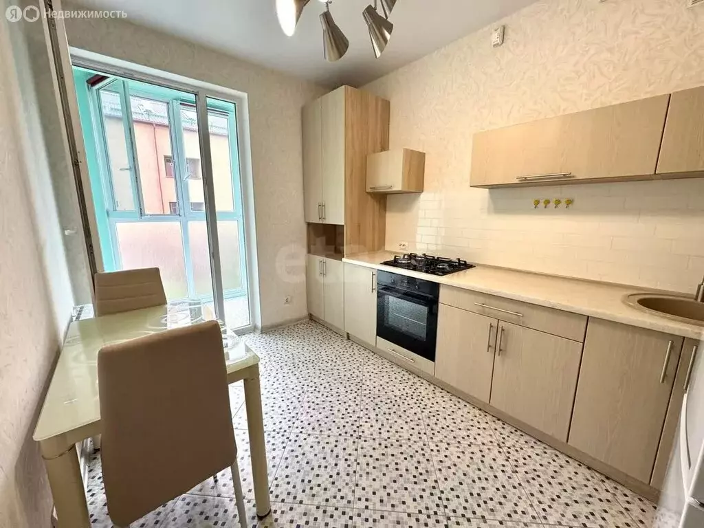 1-комнатная квартира: Калининград, улица Генерала Толстикова, 2Б (35 ... - Фото 0
