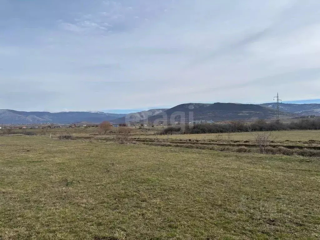 Участок в Крым, Симферопольский район, с. Доброе ул. Клубничная (6.0 ... - Фото 2