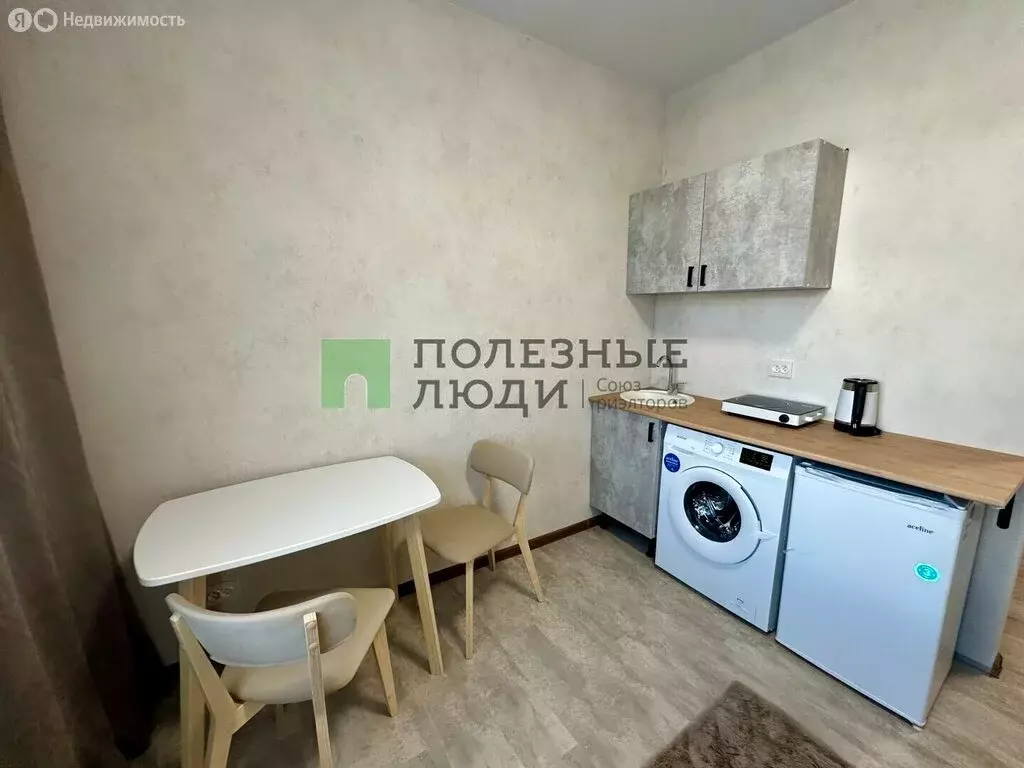 Квартира-студия: Ижевск, Удмуртская улица, 235 (18 м) - Фото 2