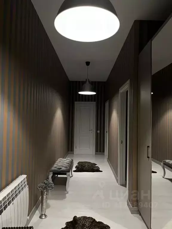 2-к кв. Дагестан, Каспийск ул. М. Халилова, 22А (95.0 м) - Фото 1