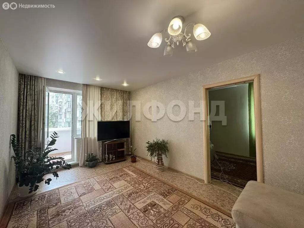 4-комнатная квартира: Новосибирск, улица Бориса Богаткова, 206 (74.1 ... - Фото 1