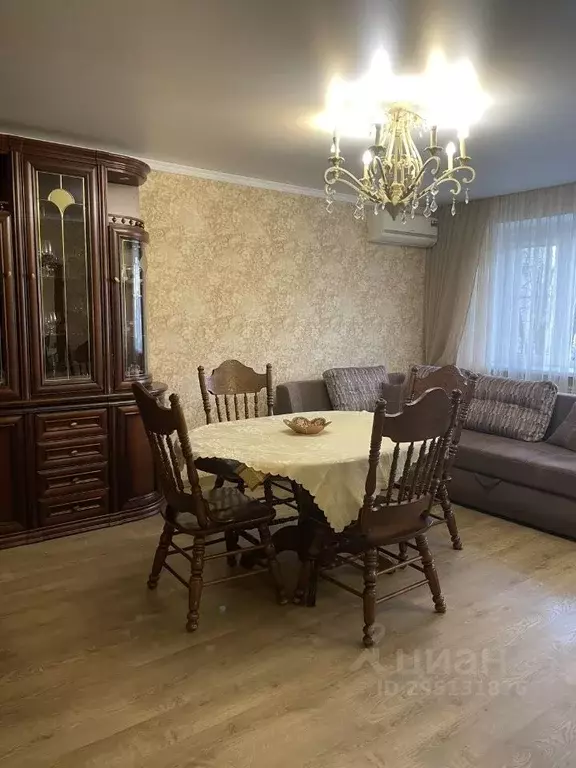 3-к кв. Белгородская область, Белгород ул. Попова, 12 (71.0 м) - Фото 0