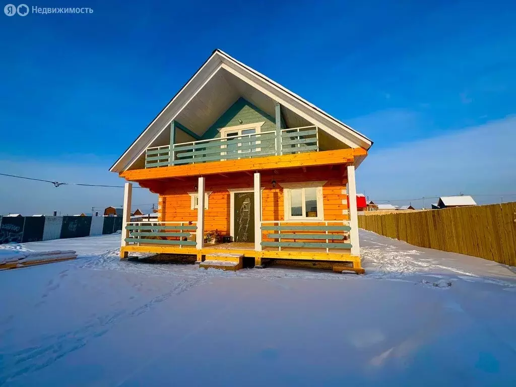 Дом в село Урик, Заречная улица (150 м) - Фото 1