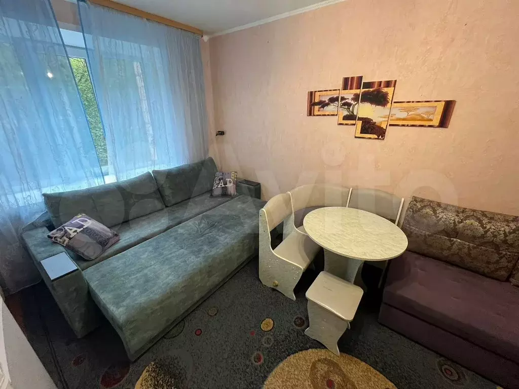 Комната 17 м в 4-к., 2/9 эт. - Фото 0