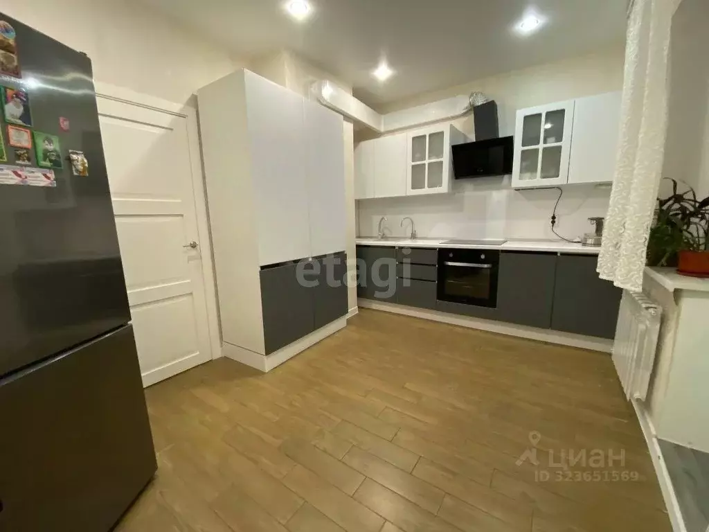 3-к кв. Воронежская область, Воронеж ул. Миронова, 47 (81.0 м) - Фото 1