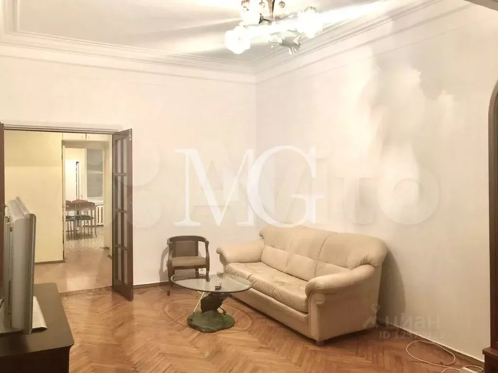3-к. квартира, 81 м, 2/8 эт. - Фото 1