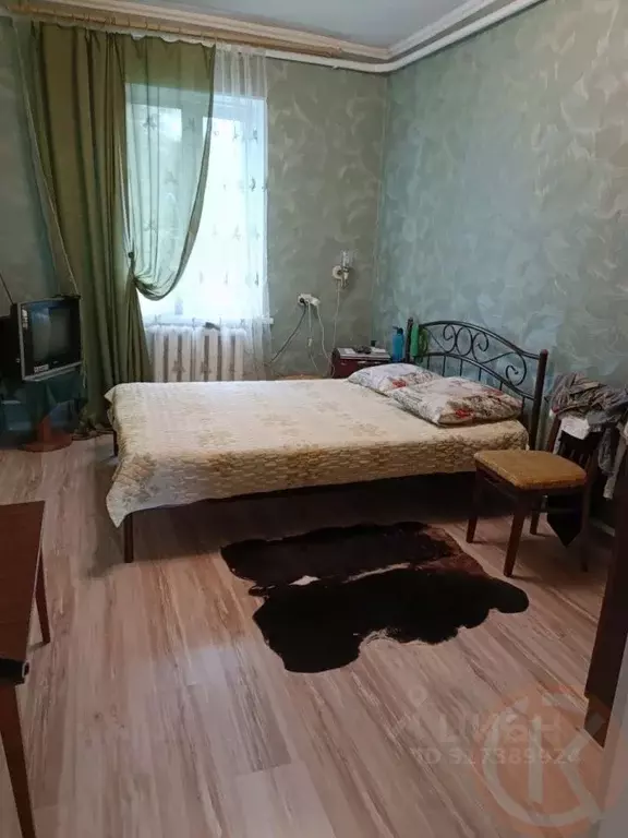 4-к кв. Крым, Советский пгт ул. Механизаторов, 4 (82.3 м) - Фото 0