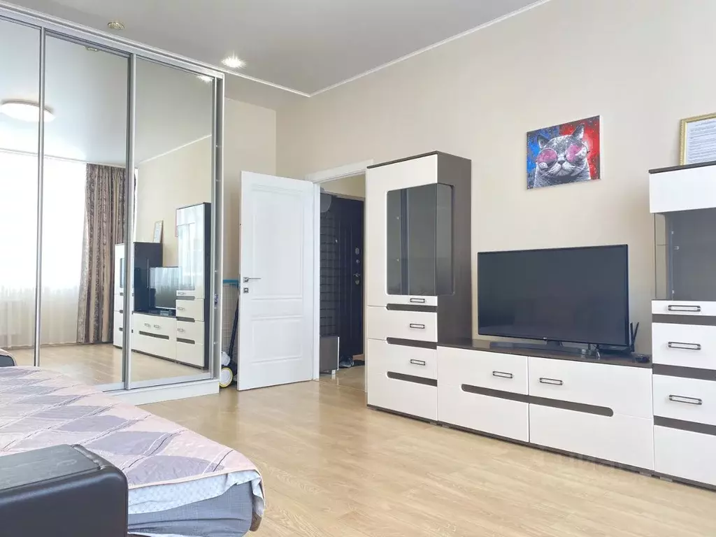 1-к кв. Крым, Симферополь пер. Смежный, 10к3 (55.0 м) - Фото 0