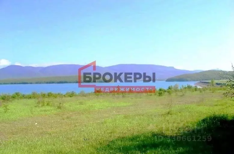 Участок в Севастополь с. Родниковское, ул. Менгирская (10.0 сот.) - Фото 2