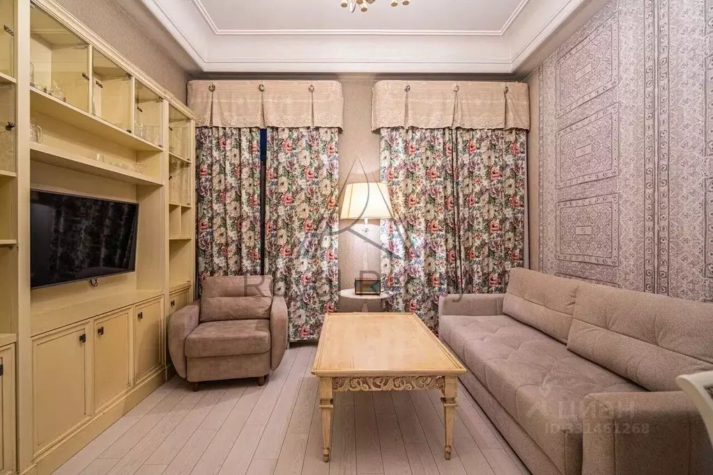 2-к кв. Санкт-Петербург Каменноостровский просп., 24 (55.7 м) - Фото 1