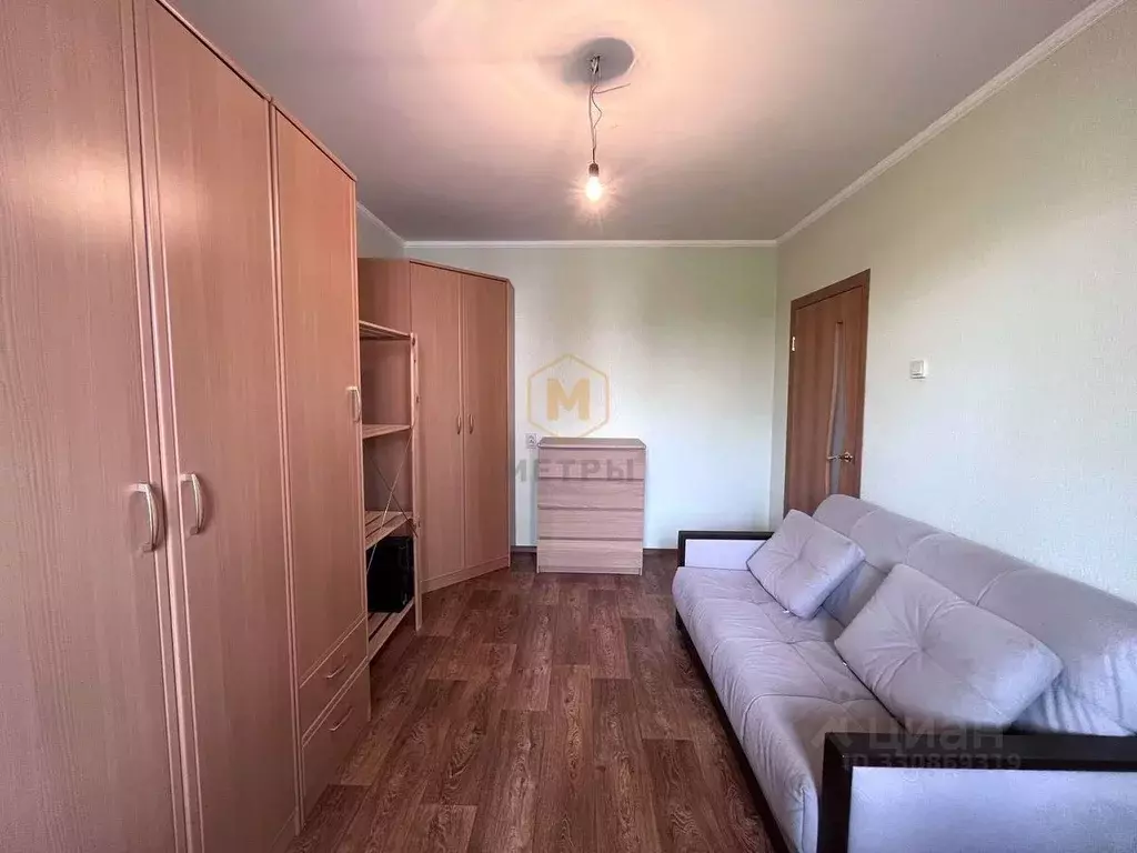 3-к кв. Белгородская область, Белгород ул. Буденного, 19 (70.9 м) - Фото 2