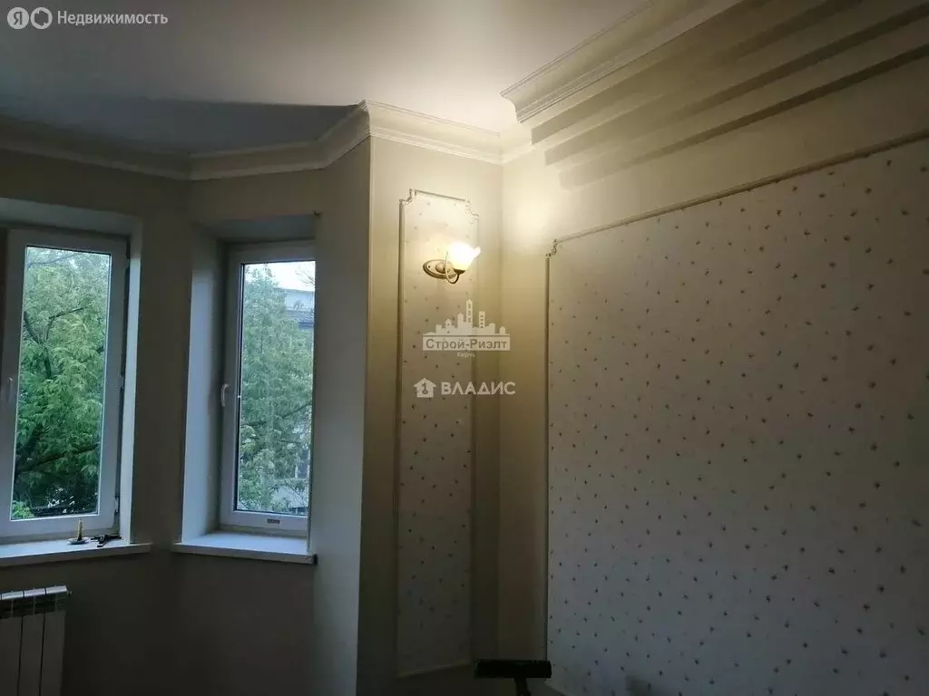 3-комнатная квартира: Керчь, улица Кирова, 51 (68.3 м) - Фото 2