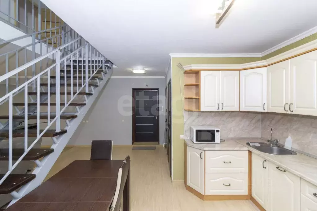 3-к кв. Тюменская область, Тюмень ул. Самарцева, 30 (105.4 м) - Фото 1