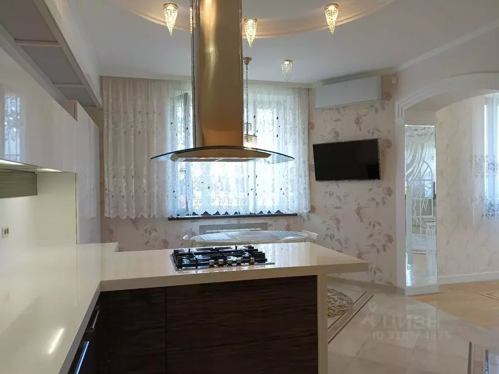 4-к кв. Чувашия, Чебоксары ул. Алексея Талвира, 32 (173.8 м) - Фото 1