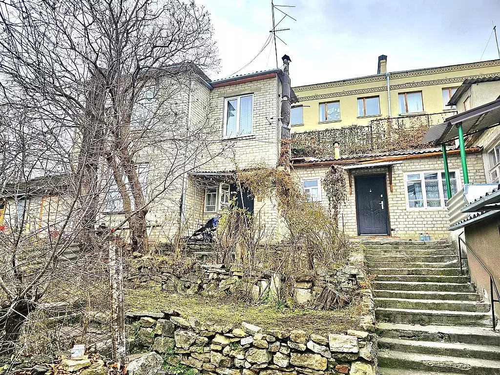 4-к кв. Ставропольский край, Кисловодск ул. Гагарина (90.3 м) - Фото 0