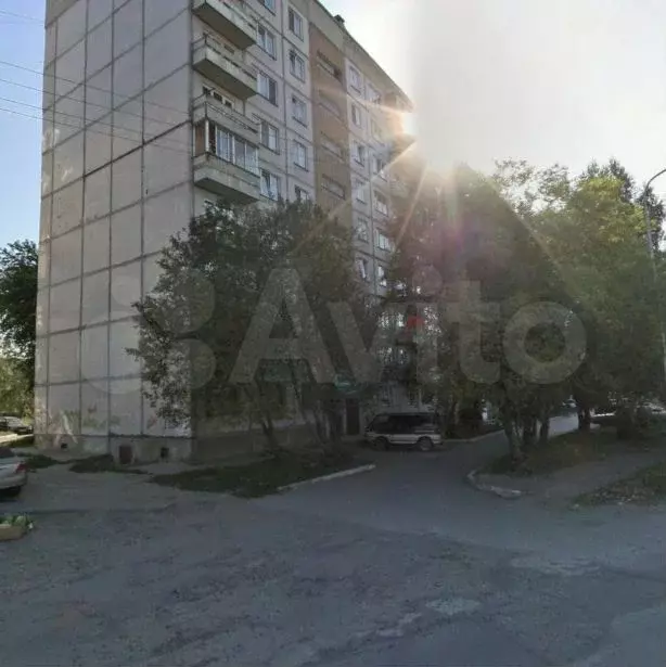 Аукцион: 3-к. квартира, 60,7 м, 1/9 эт. - Фото 1
