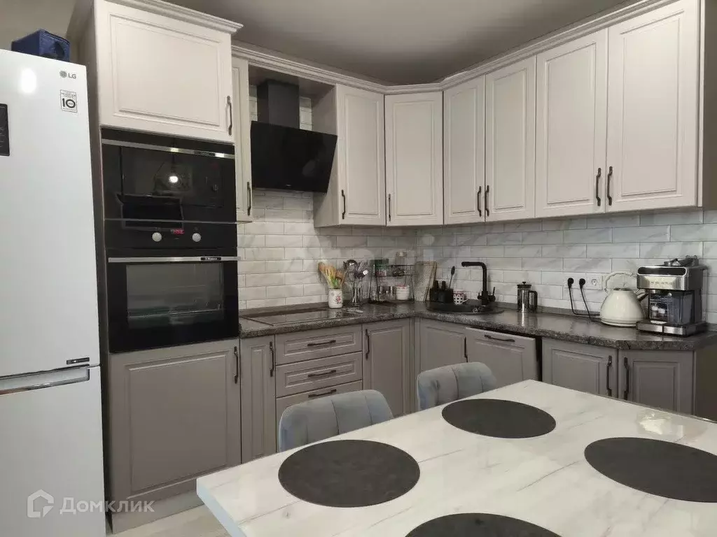 Продаётся 2-к квартира, 60 м - Фото 0