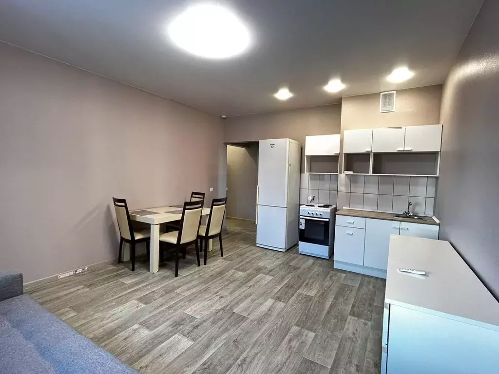 2-к кв. Кемеровская область, Кемерово бул. Строителей, 60к2 (55.0 м) - Фото 1