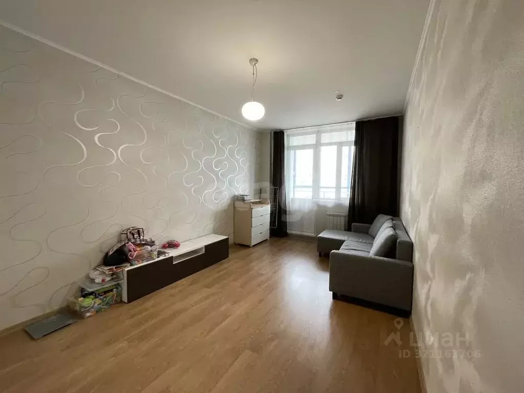 1-к кв. Красноярский край, Красноярск наб. Ярыгинская, 23 (41.8 м) - Фото 1