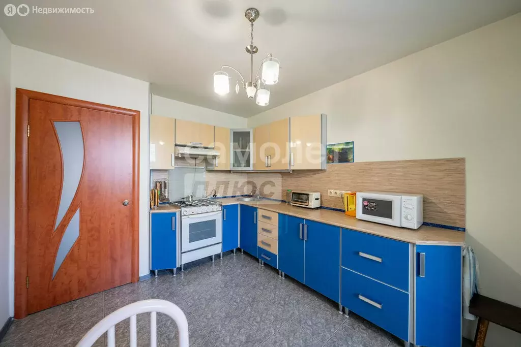 2-комнатная квартира: Хабаровск, Антенный переулок, 3 (55 м) - Фото 0