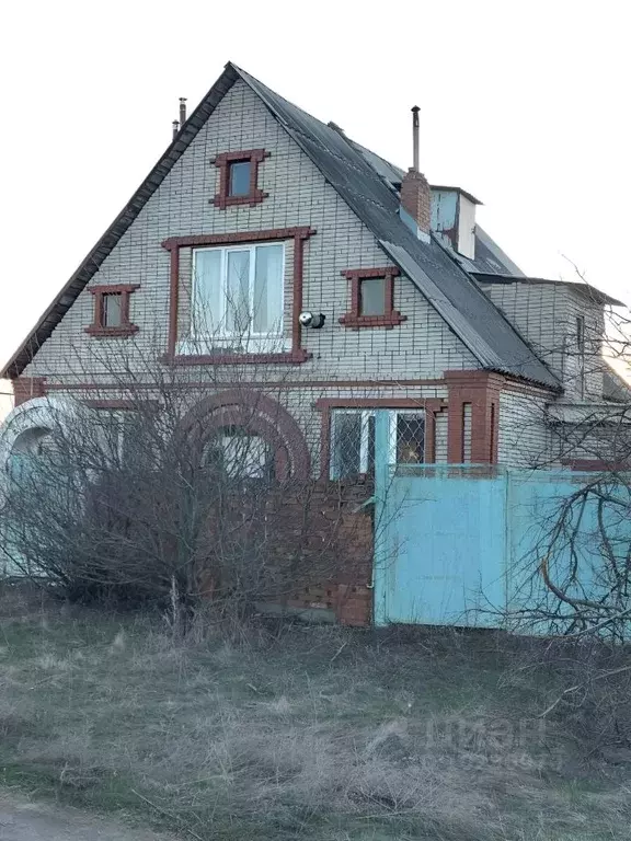 Дом в Ростовская область, Красный Сулин Цветочный пер. (159 м) - Фото 0