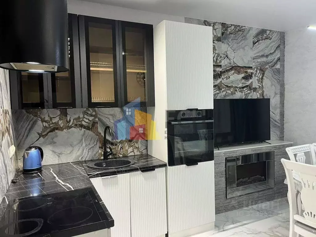 3-к кв. Тульская область, Тула Новомосковская ул., 10Б (67.0 м) - Фото 1