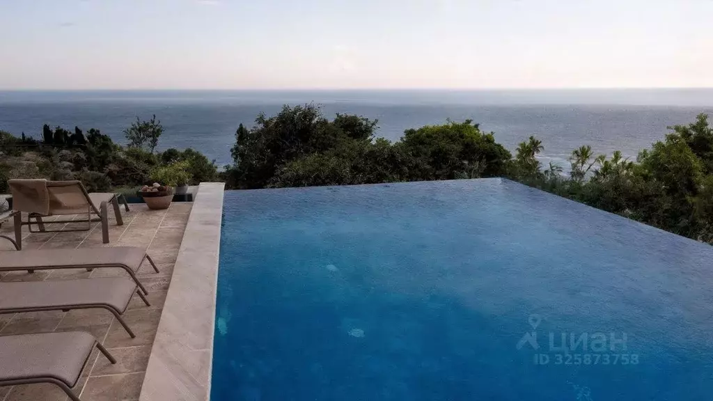 Дом в Крым, Алушта муниципальный округ, с. Лазурное ул. Карьерная, 1Б ... - Фото 1