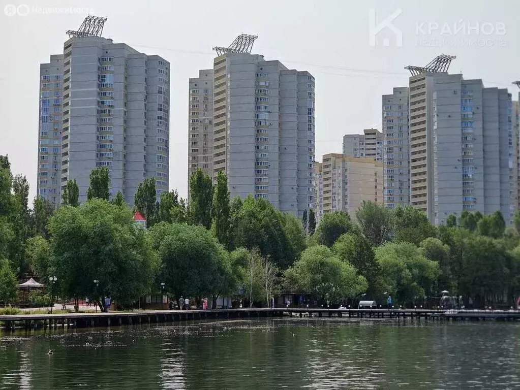 2-комнатная квартира: Воронеж, улица Перевёрткина, 1/4 (64 м) - Фото 1