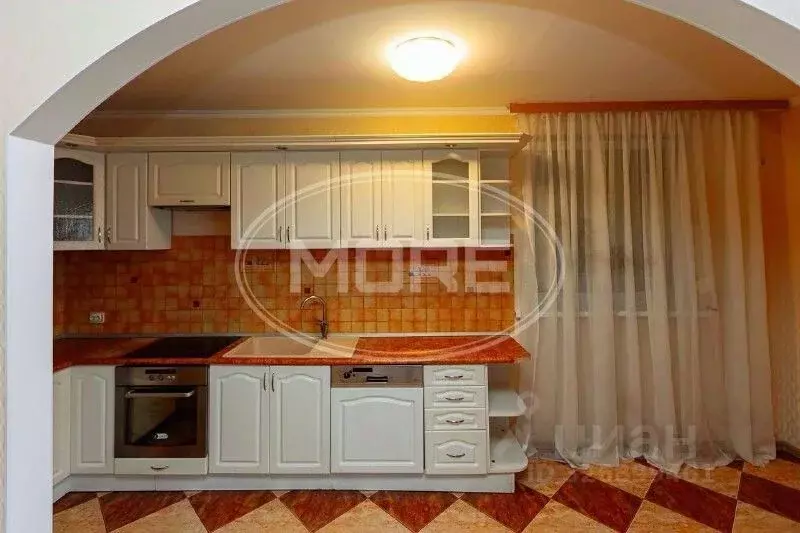 Дом в Калининградская область, Гурьевский муниципальный округ, пос. ... - Фото 1