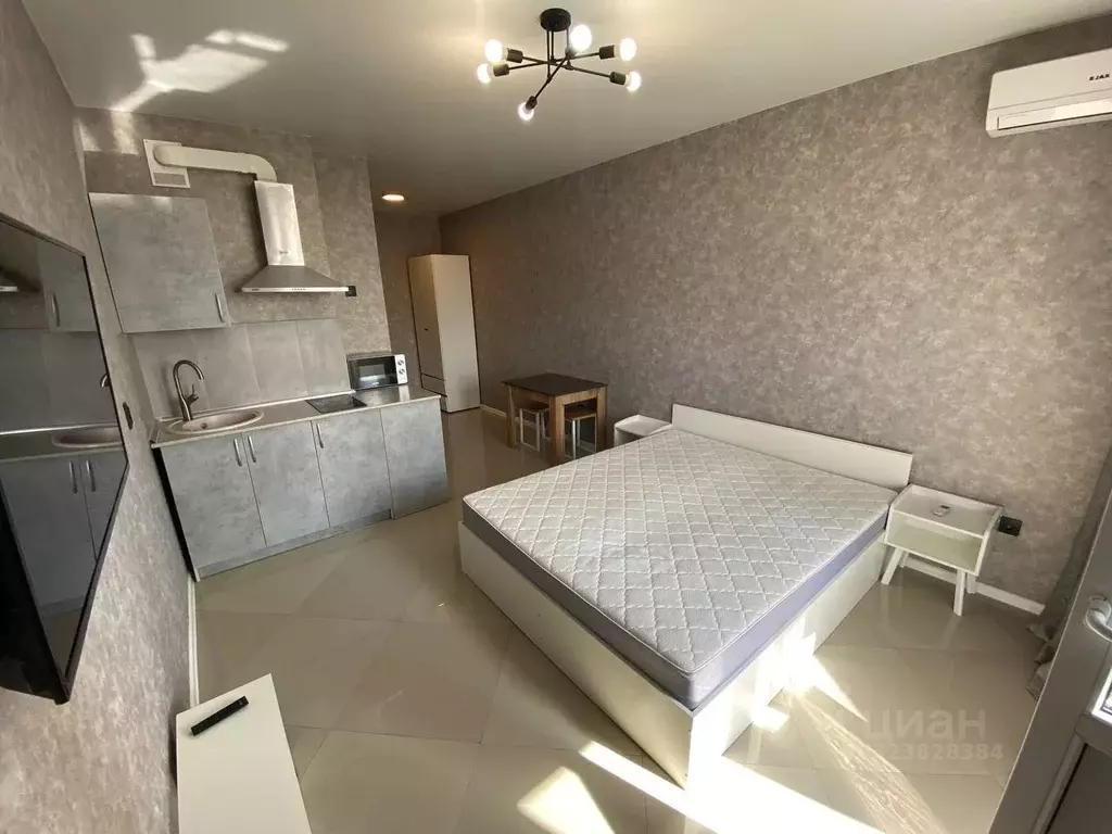 Студия Краснодарский край, Краснодар ул. Им. Героя Сарабеева В.И., 5к5 ... - Фото 1