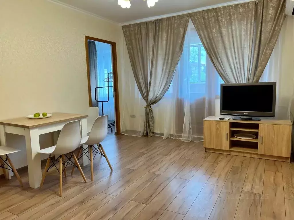 3-к кв. Краснодарский край, Туапсе ул. Галины Петровой, 7 (60.0 м) - Фото 0