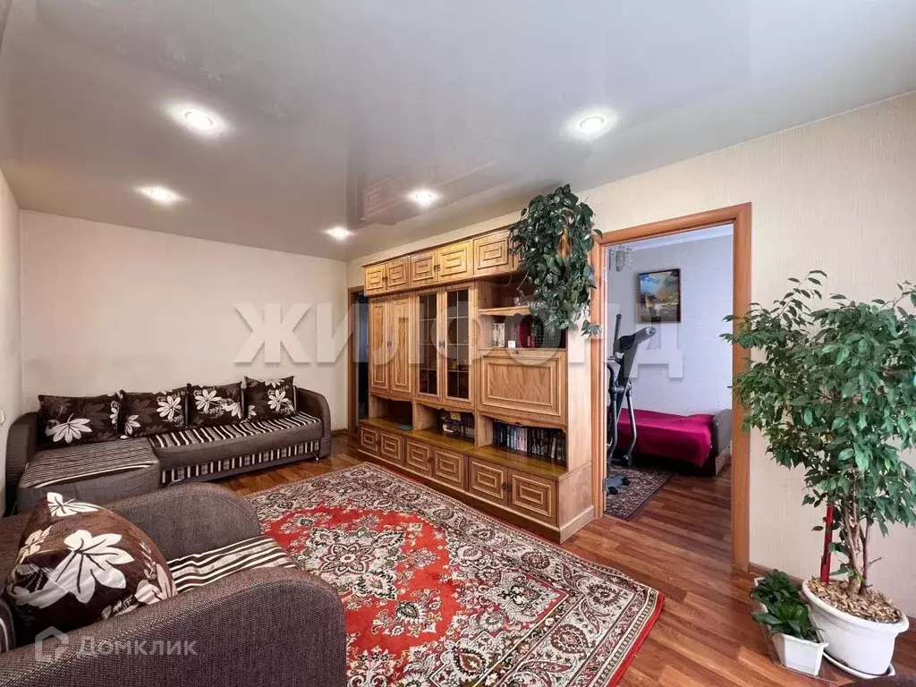 Продаётся 3-к квартира, 56.8 м - Фото 1