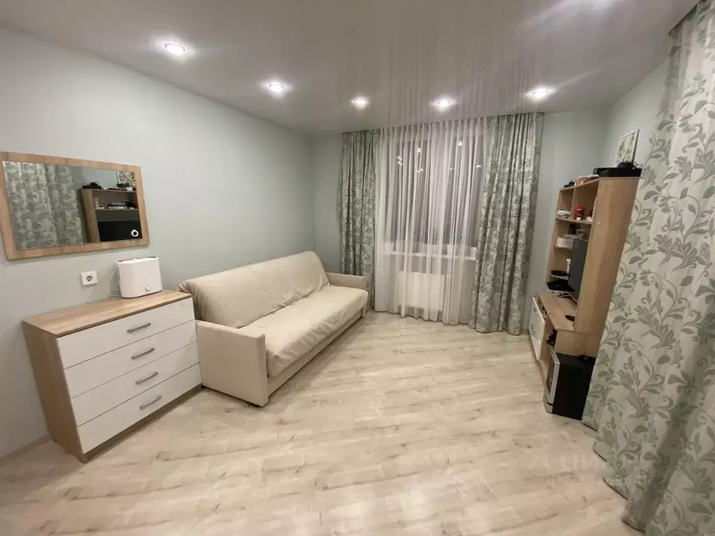 2-к кв. Свердловская область, Верхняя Пышма ул. Машиностроителей, 19 ... - Фото 1