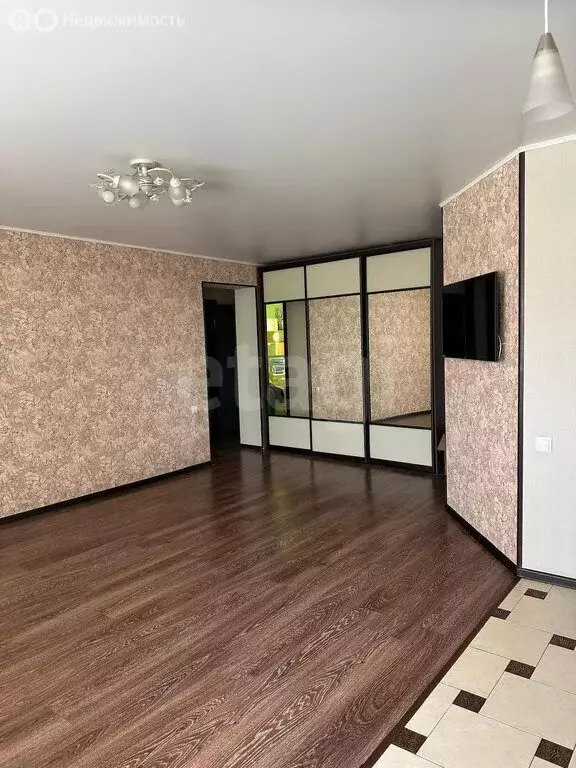 3-комнатная квартира: Оренбург, Туркестанская улица, 41 (64 м) - Фото 0