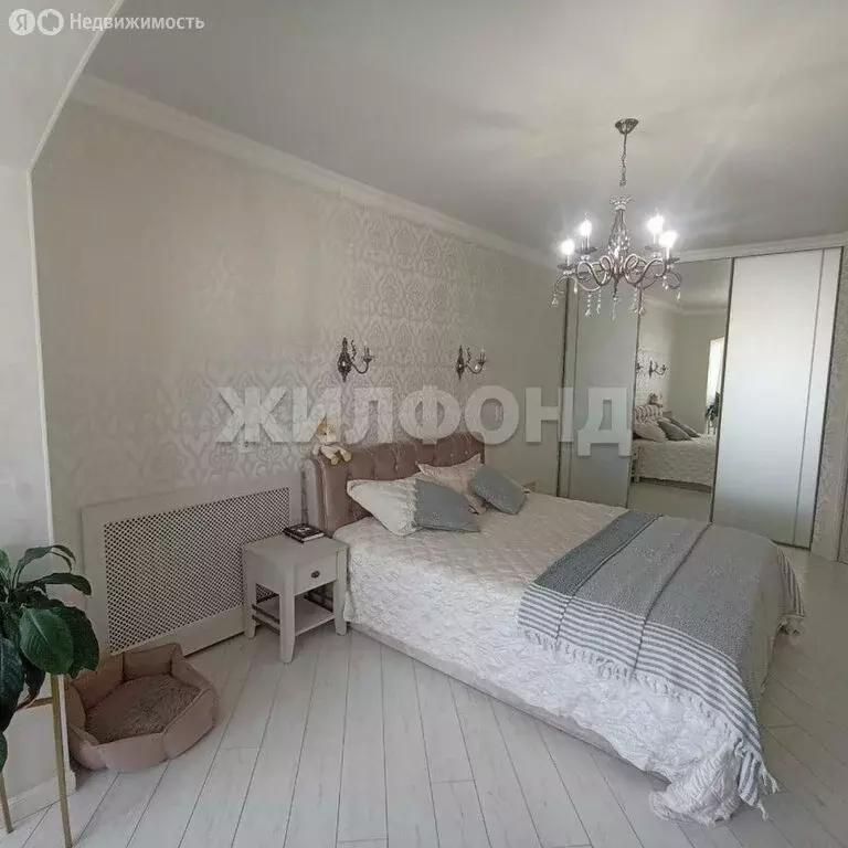 2-комнатная квартира: Брянск, Московский проспект, 10/1 (113 м) - Фото 1