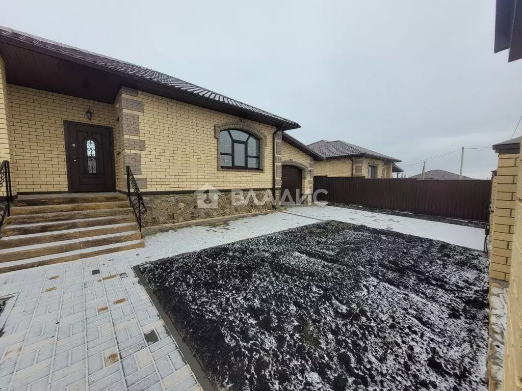 Дом в Белгородская область, Белгородский район, Дубовское с/пос, с. ... - Фото 2